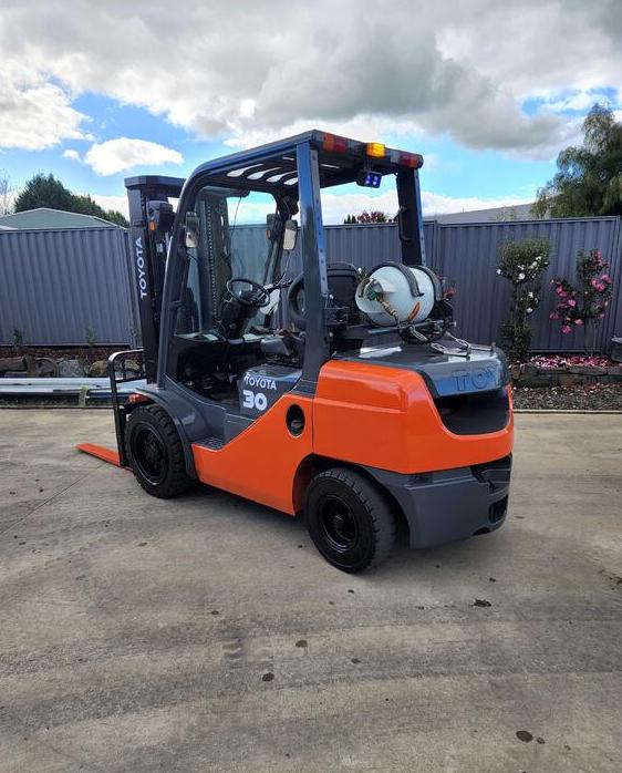 Toyota Forklift 3T Container Mast - Image 4